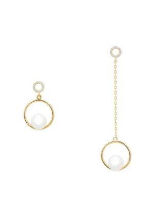 Asymmetric Circle & Pearl Earrings Gold