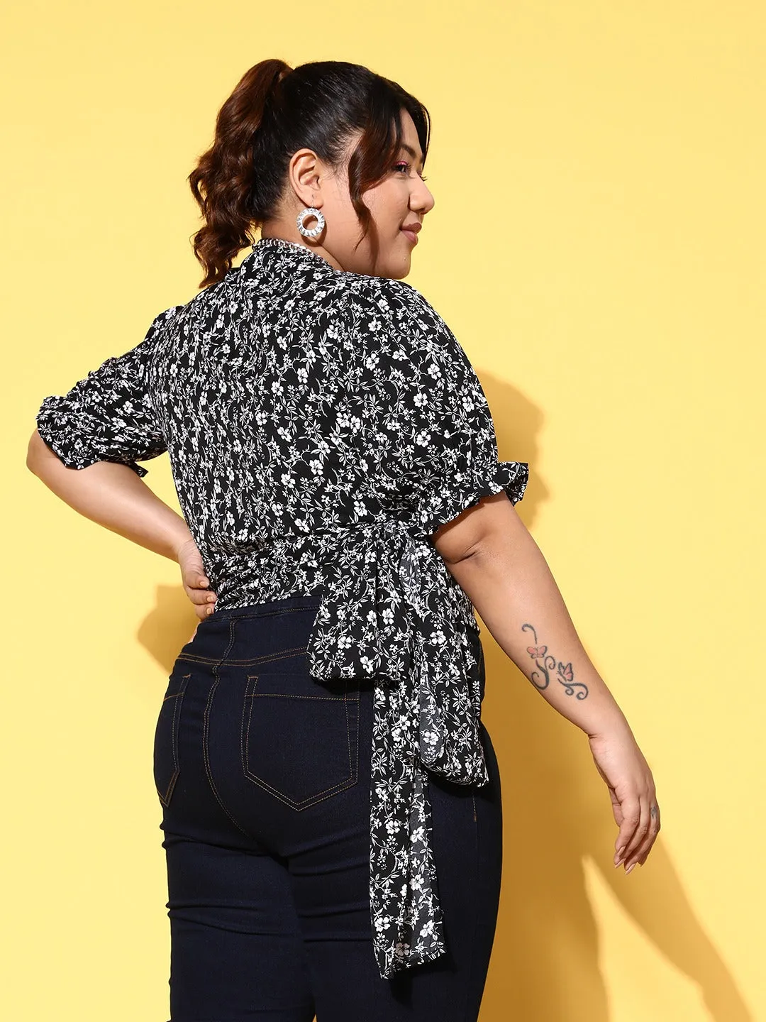 Berrylush Women Plus Size Black & White Floral Printed V-Neck Waist Tie-Up Crepe Wrap Regular Top