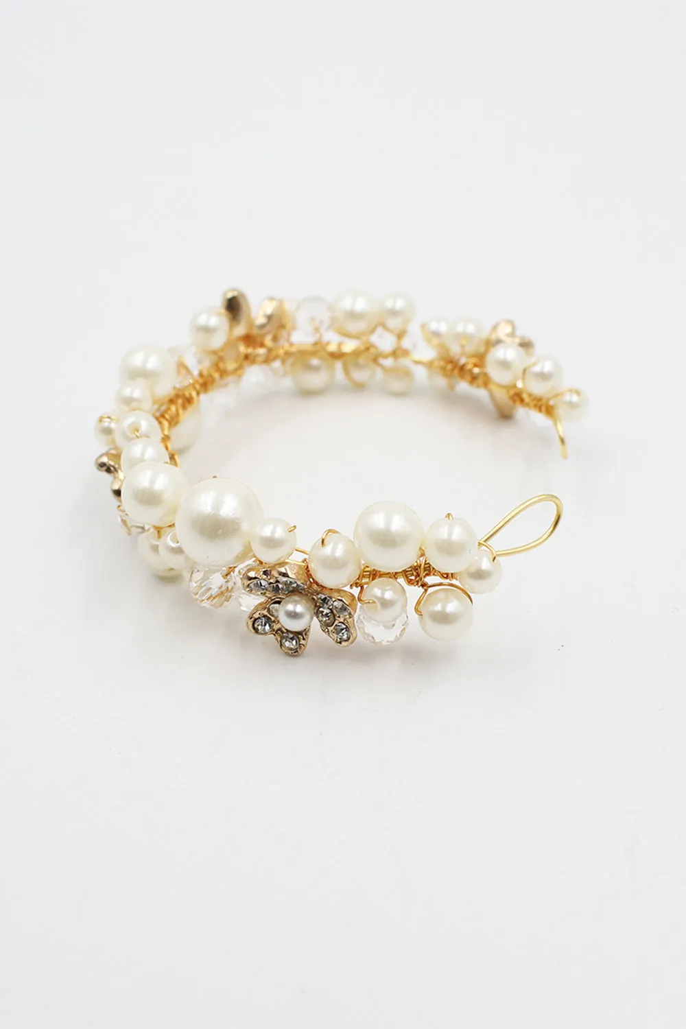 Bride and Bridesmaids Sisters Pearl Wrist