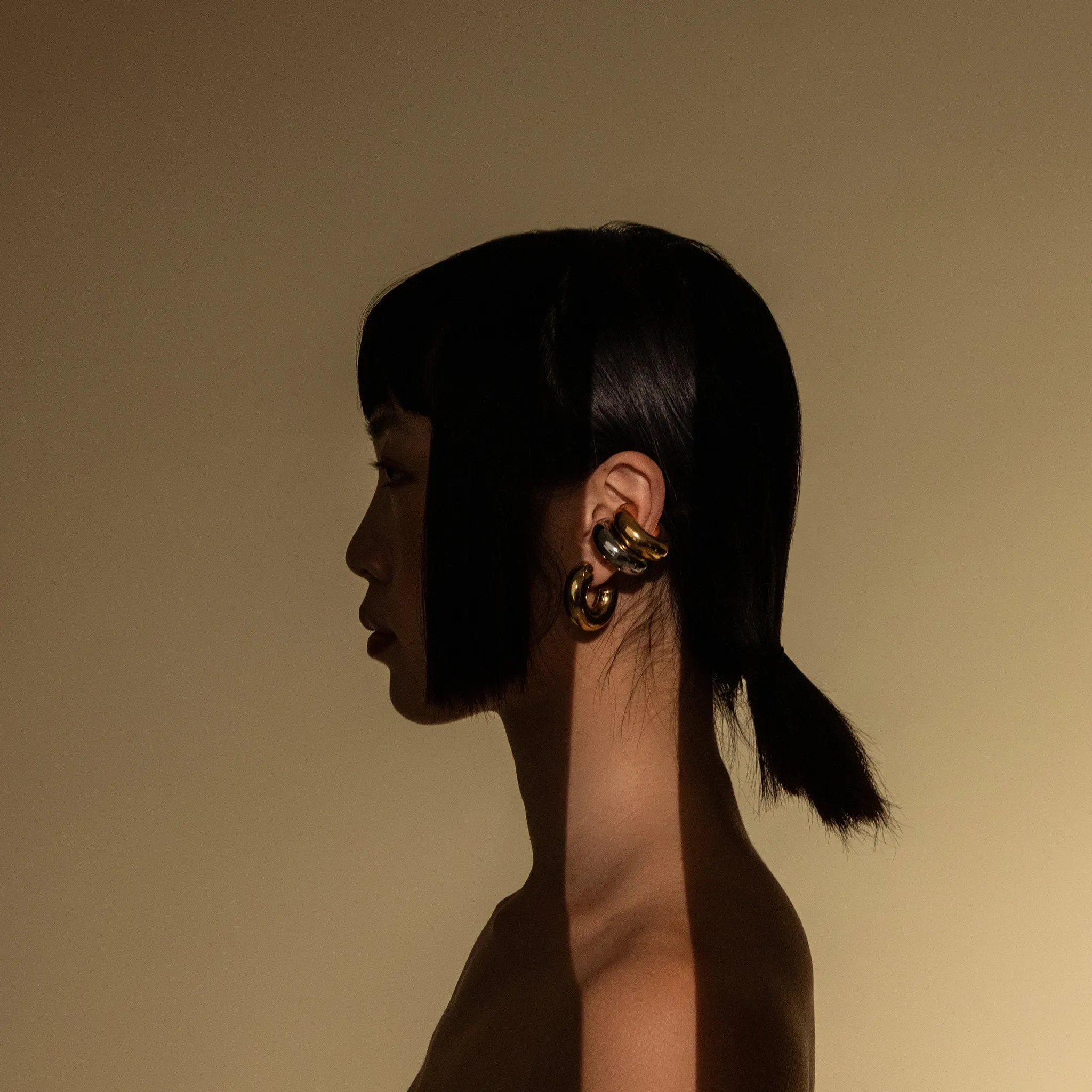 CHUNKY BAGEL EAR CUFF