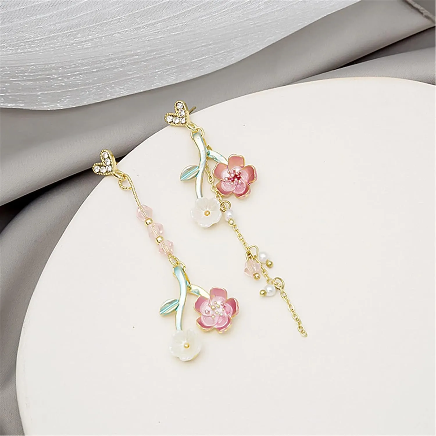 Korean Fashion Resin Sakura Leaf Drop Earring Cute Cherry Blossom Flower Petal Tassel Dangle Earring for Women Statement Holiday Party Jewelry