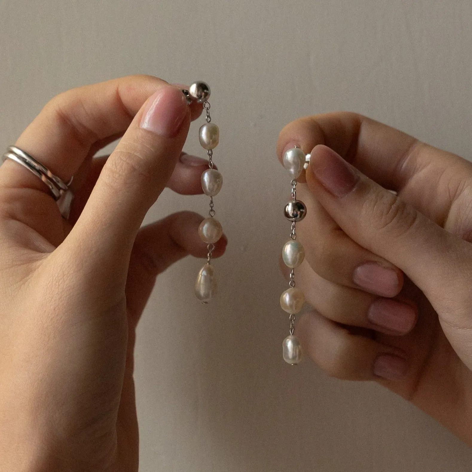 'Martha' Mismatched Drop Pearl Earrings