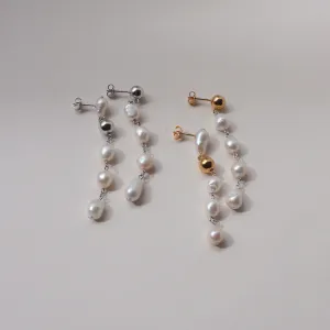 'Martha' Mismatched Drop Pearl Earrings